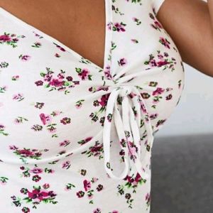 Drawstring knot floral tee